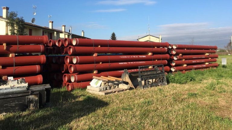 Continua l'estensione della rete fognaria in via Bibano e viale Brigata