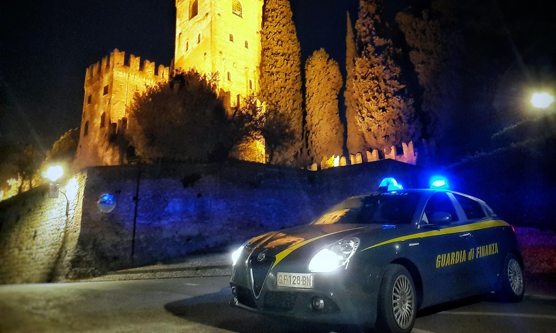 Tasse del marito occultate al Fisco, coppia nei guai: denunce e sequestro