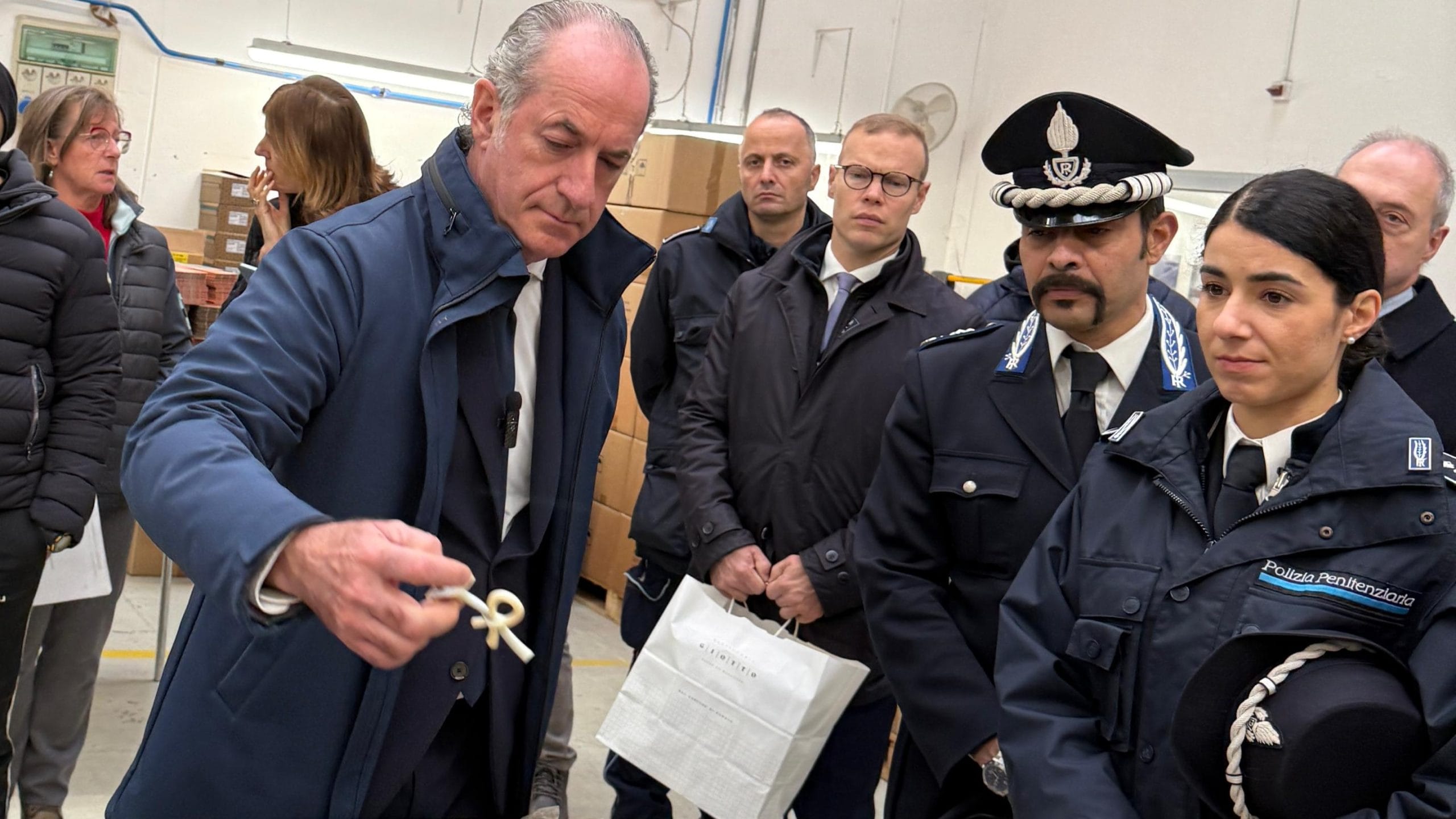 Zaia porta il saluto del Veneto in Carcere: “Qui si lavora per ridare dignità e futuro”