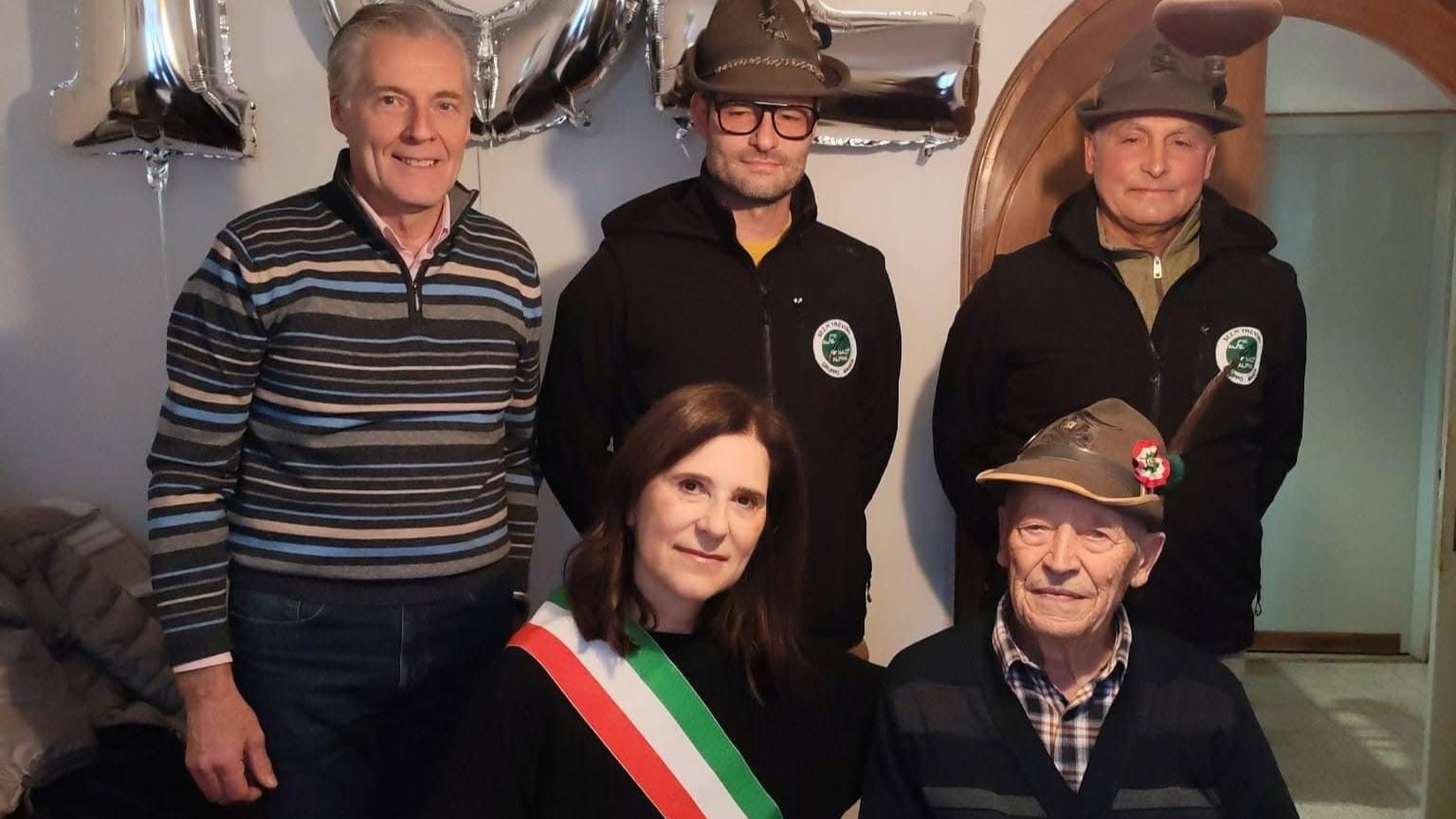 Festa per i 102 anni del Cavalier Emilio Bottin, memoria vivente della comunità
