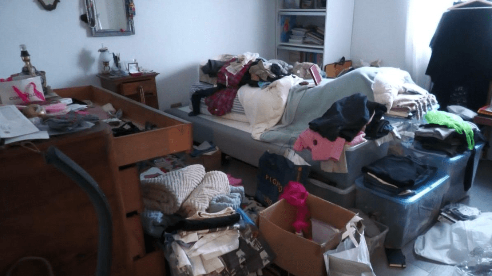 Furto in abitazione: “Porte divelte con l’ascia”. L’appello del sindaco