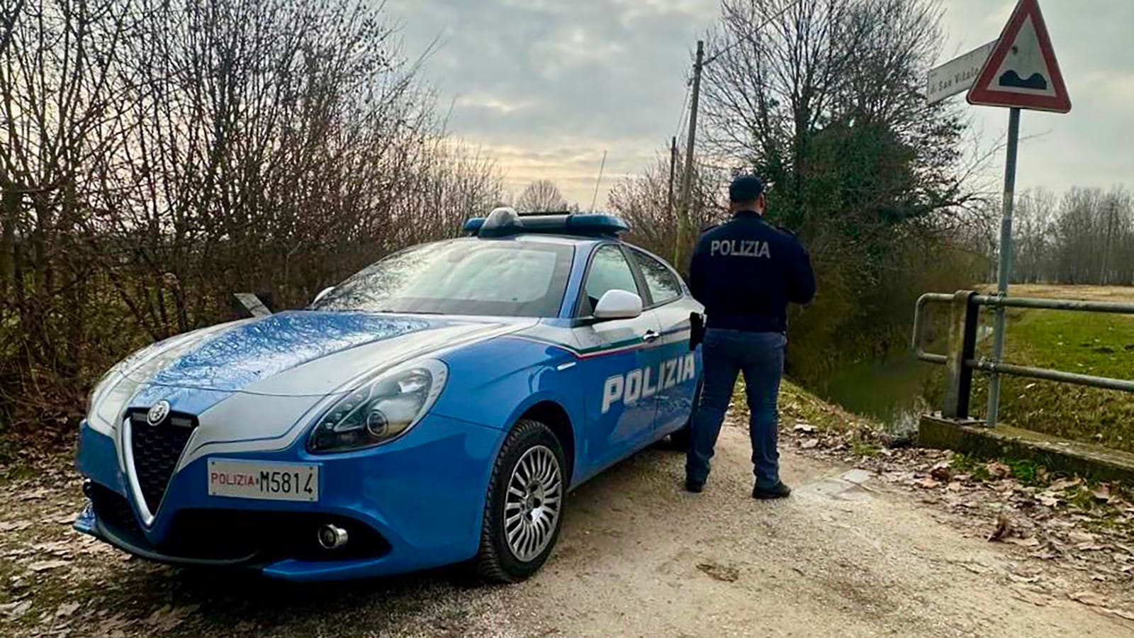 Cocaina nascosta sotto l’auto e nel terreno: giardiniere arrestato